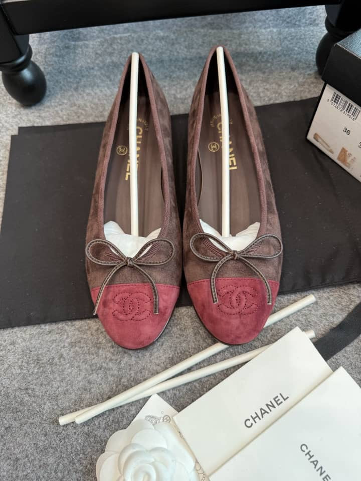 Chanel Suede Ballet - Image 2