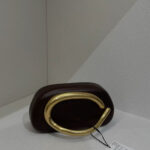 Gold closure Clutch - Image 3